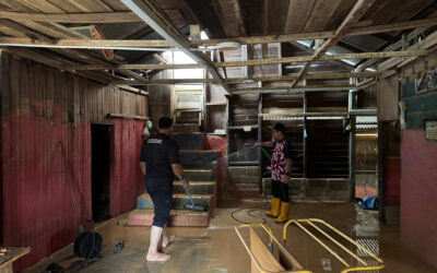 Gotong Royong Pasca Banjir Di Kampung Kuala Pertang, Kuala Krai