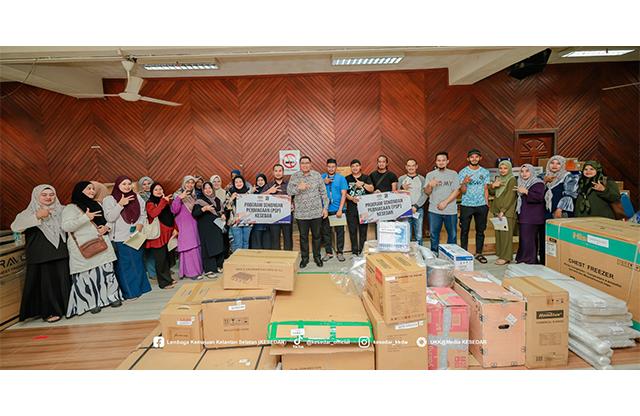 Penyerahan Barangan Bantuan Bagi Program Sokongan Perniagaan (PSP) Tahun 2025